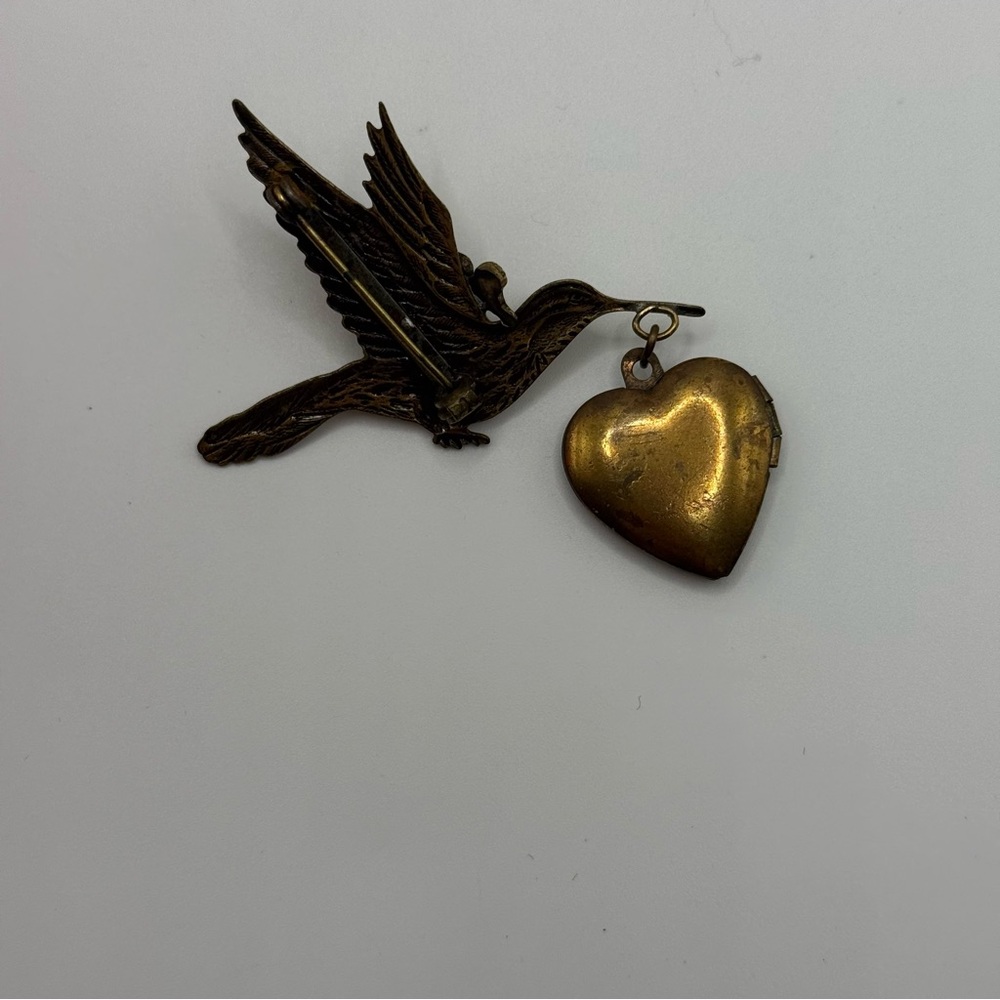 Vintage Hummingbird Brooch Set with Gold Tone Red Flower & Bronze Heart Locket - Picture 5 of 9